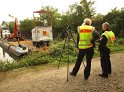 LKW faehrt in den Rhein Langel Hitdorf Faehre P358